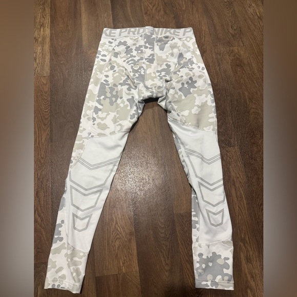 Nike Pro Athletic Performance White Camo Running Pants Men’s Size XL - Picture 6 of 11